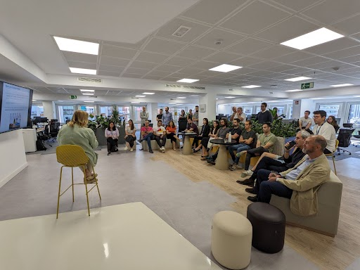 geotab listening to a speech